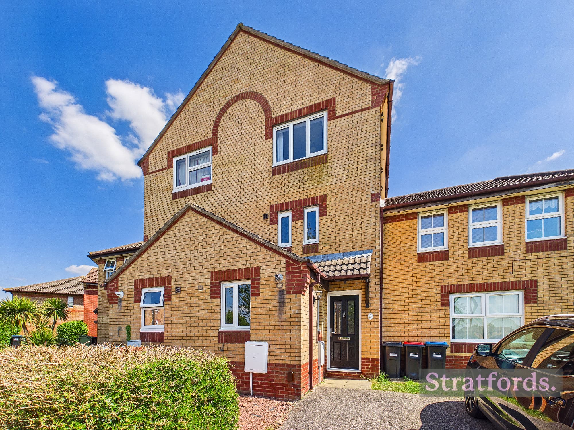 Rhodes Place, Oldbrook, MK6