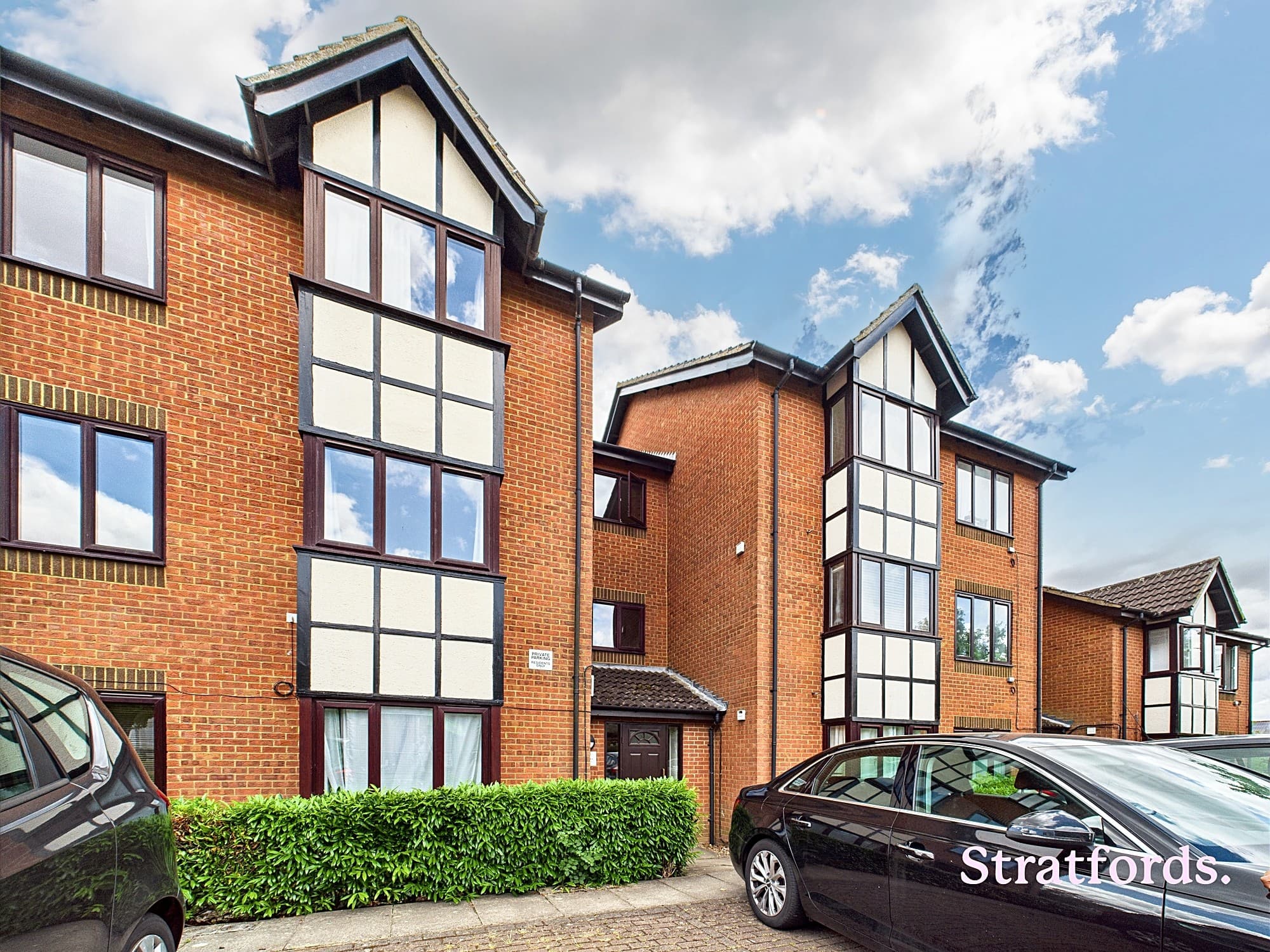 Tenterden Crescent, Kents Hill, MK7