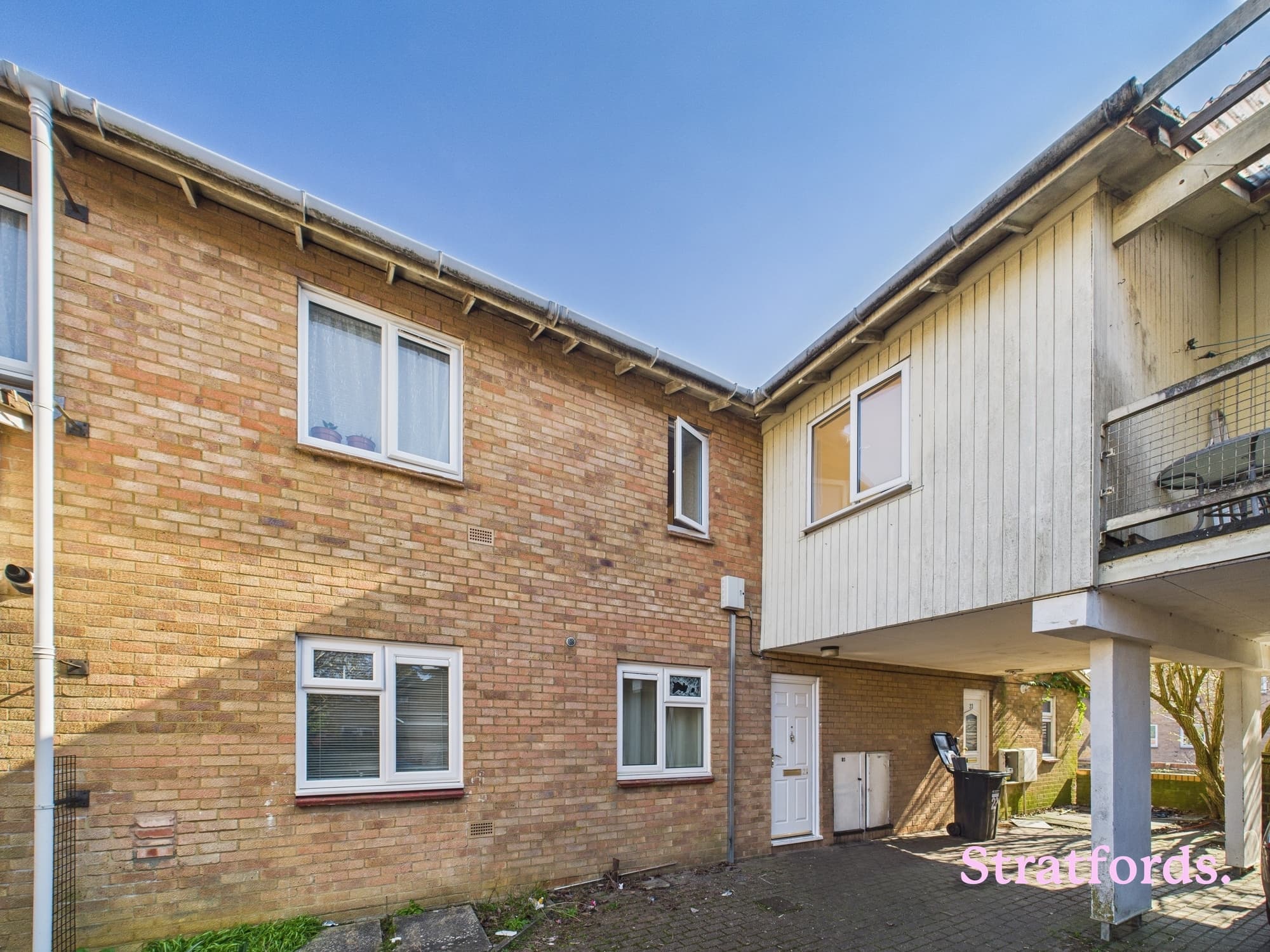 Mitcham Place, Bradwell Common, MK13