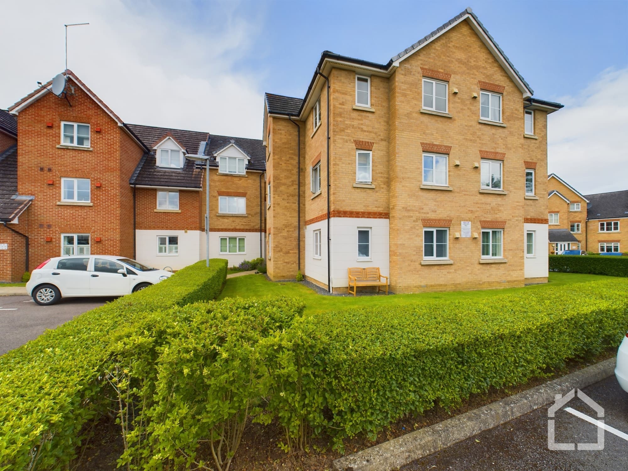 Monarch Way, Leighton Buzzard, LU7